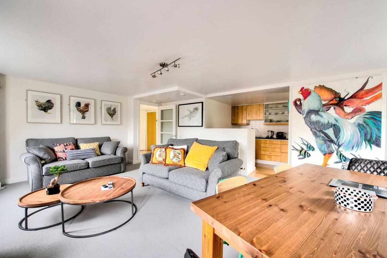 Altido Ultra Stylish Calton Road Apt W/ Parking Apartment เอดินบะระ ภายนอก รูปภาพ